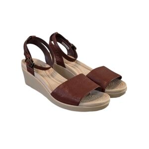 Crocs Leigh Ann Brown Leather Ankle Strap Wedge Sandal Size 6W